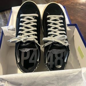 P448 John Paisley Sneaker